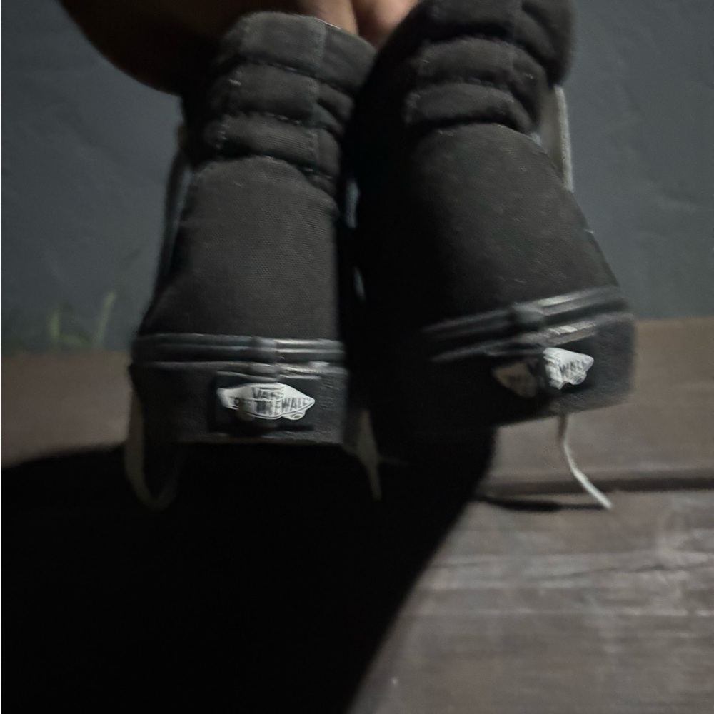 Converse Black and White Sneakers - Picture 3 of 8